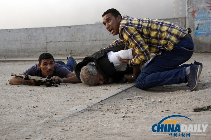 埃及警察局長(zhǎng)遭不明武裝分子槍擊 當(dāng)場(chǎng)身亡（組圖）