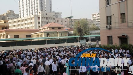 巴基斯坦強震致238人死亡 軍方派千人趕赴救援