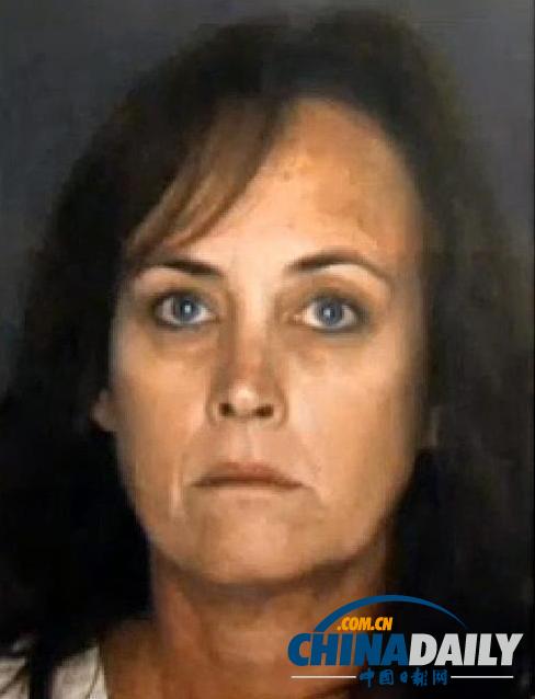 美國(guó)一女會(huì)計(jì)7年用文胸盜用學(xué)生午餐費(fèi)300萬(wàn)美元