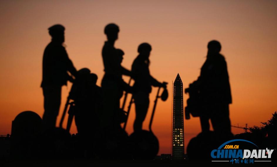 美聯邦政府因“太差錢”被迫關閉 男子拍國會山照片留念（組圖）