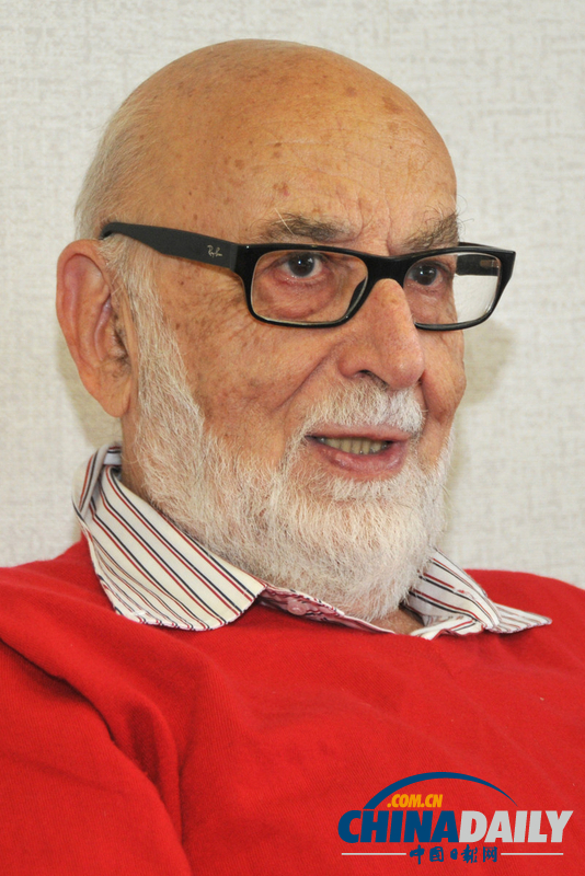 比利時(shí)和英國(guó)兩科學(xué)家因“上帝粒子”獲諾貝爾物理學(xué)獎(jiǎng)(組圖）