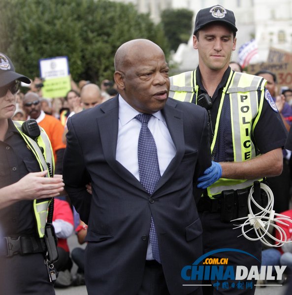 美民眾集會(huì)呼吁改革移民法案 多名議員遭逮捕（組圖）