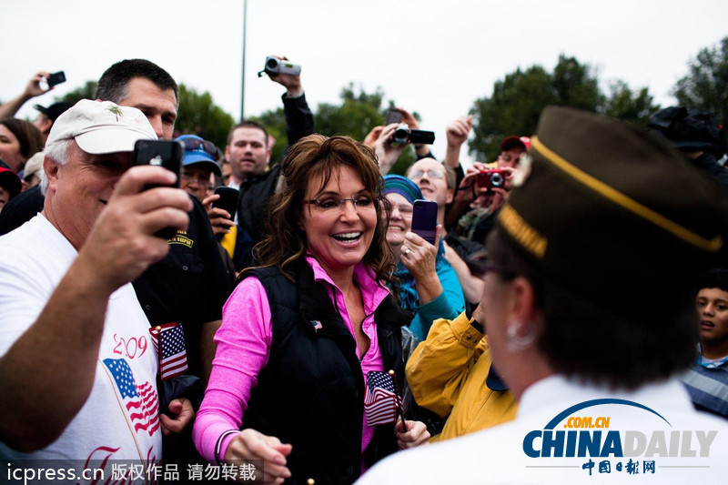 美國“百萬老兵大游行”抗議政府關門 佩林到場慰問（組圖）