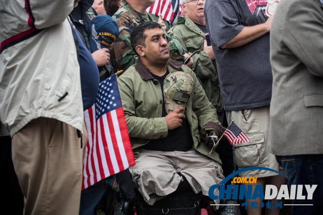 美退伍老兵抗議政府關(guān)門