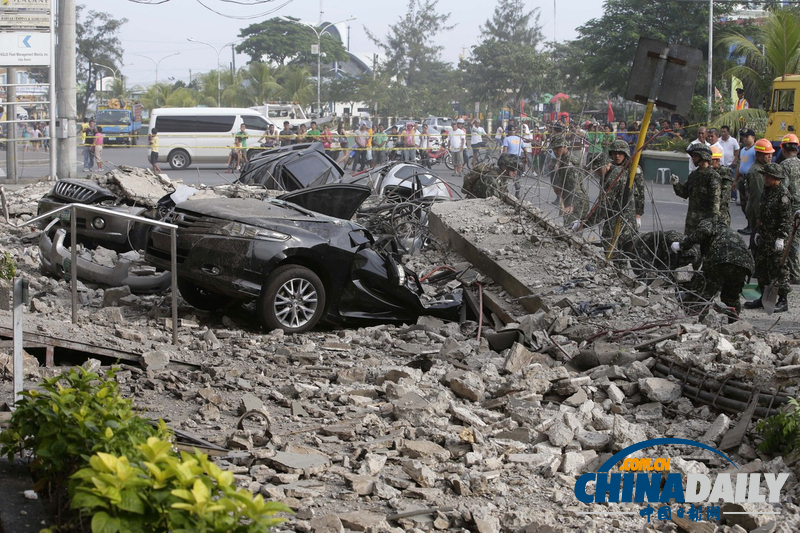 菲律賓災區眾生相 在災難中仍堅守希望