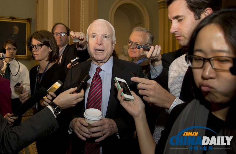 美參院領袖宣布兩黨達成提高債務上限協議 博納握拳慶祝