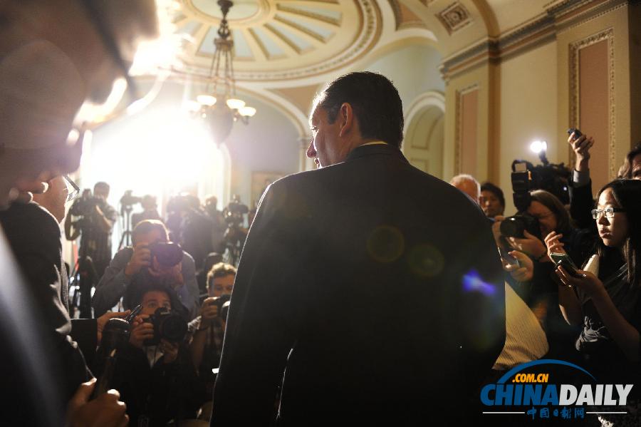 美參議院投票通過議案結束聯邦政府關門