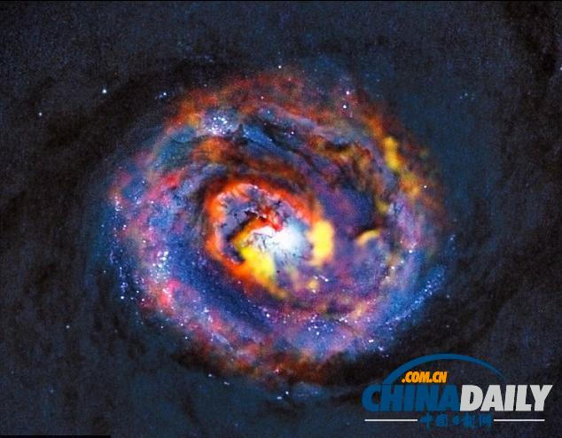 望遠鏡陣列拍到宇宙震撼一幕:超級黑洞吞噬巨量物質(zhì)