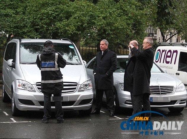 倫敦交管給希拉里開罰單