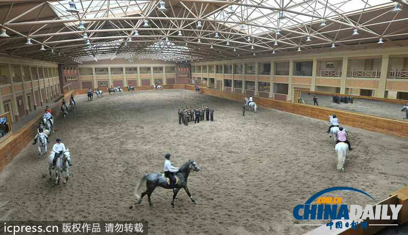 朝鮮美林騎馬俱樂部竣工 金正恩親自視察