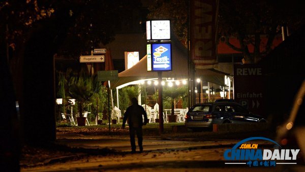 德國餐館發(fā)生劫持事件 槍手綁架十余人與警察對(duì)峙（組圖）