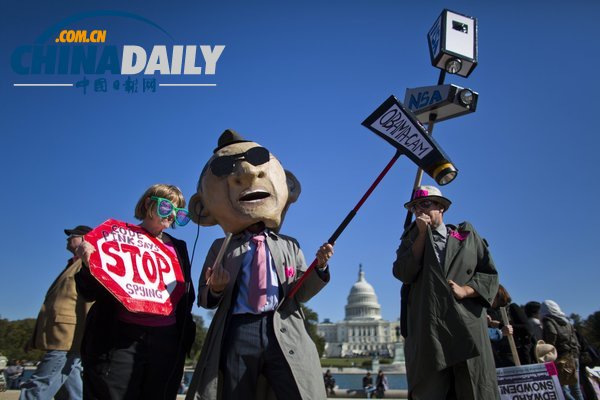 美監控默克爾10余年 美民眾游行“感謝斯諾登”