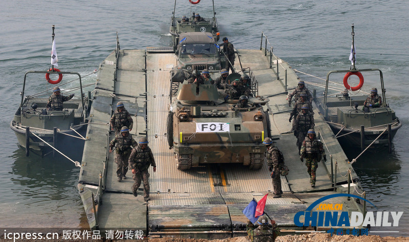 韓國漢江舉行護國軍演 裝甲車齊出動（組圖）