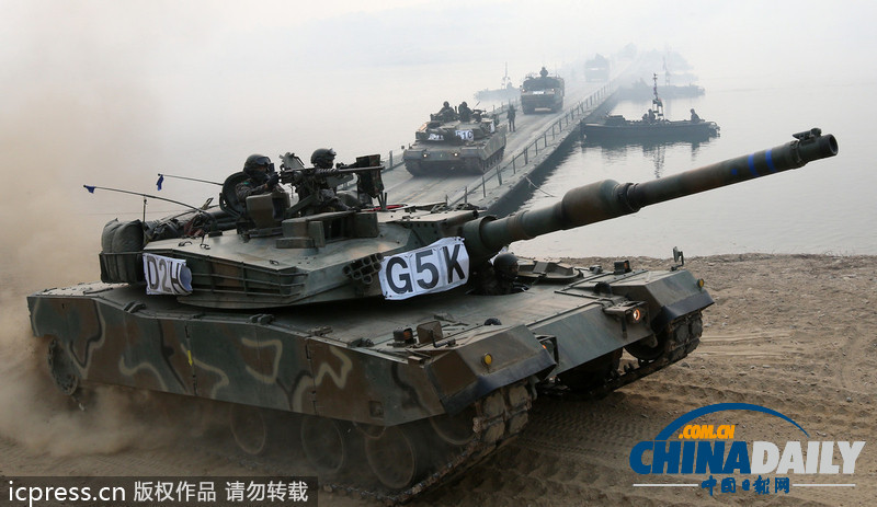 韓國漢江舉行護國軍演 裝甲車齊出動（組圖）