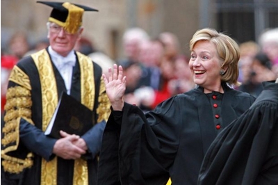 希拉里漏口風暗示參加2016年總統大選