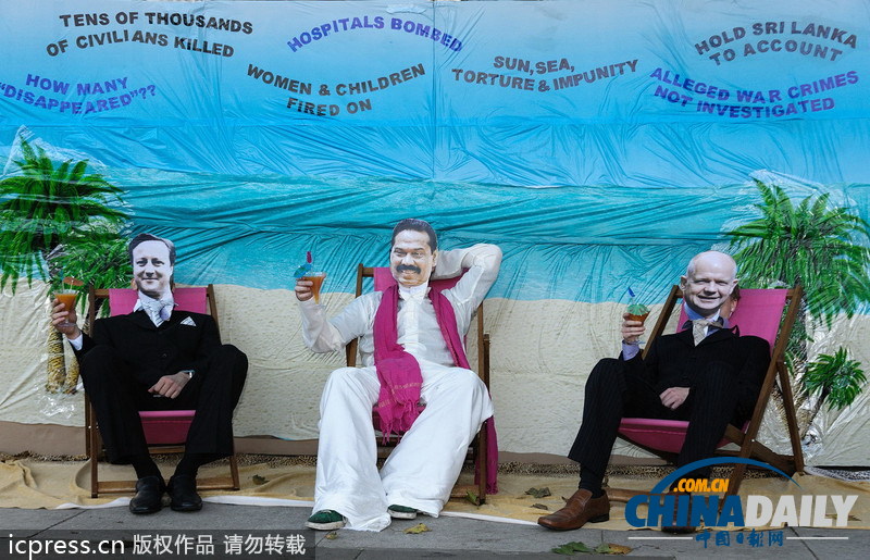 斯里蘭卡民眾扮死神“砍”英國與本國官員