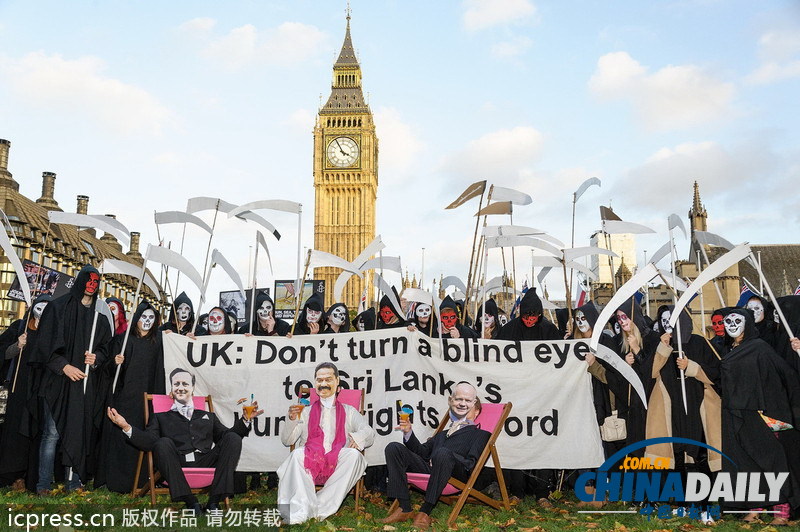 斯里蘭卡民眾扮死神“砍”英國與本國官員