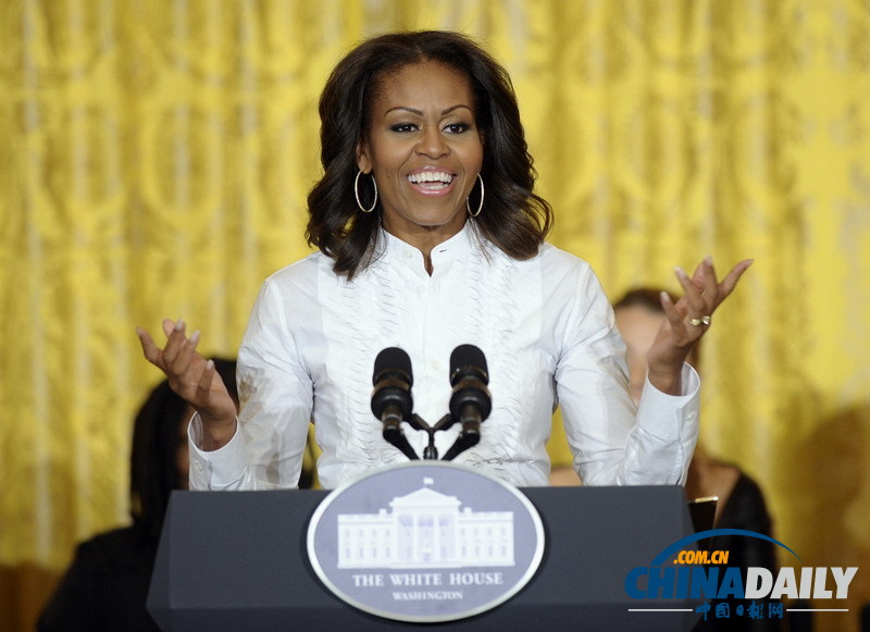 米歇爾宣傳電影事業(yè)聽(tīng)歌起舞 好萊塢明星為其助陣