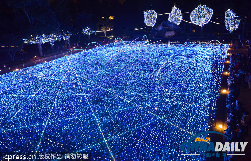 倫敦樂高雪球、東京絢麗燈光秀 圣誕美景提前綻放