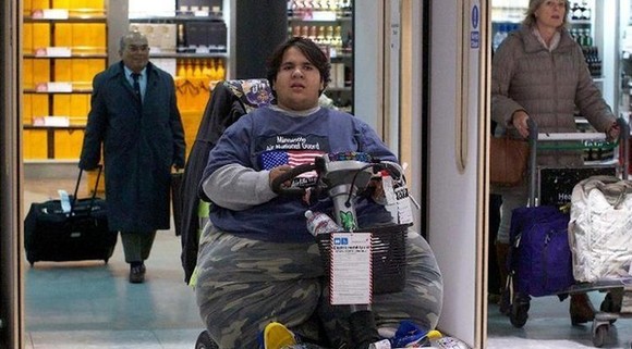 欲哭無淚 法國230公斤小伙被拒乘飛機、輪船和火車