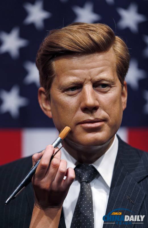 杜莎夫人蠟像館為肯尼迪“補妝” 紀念遇刺50周年