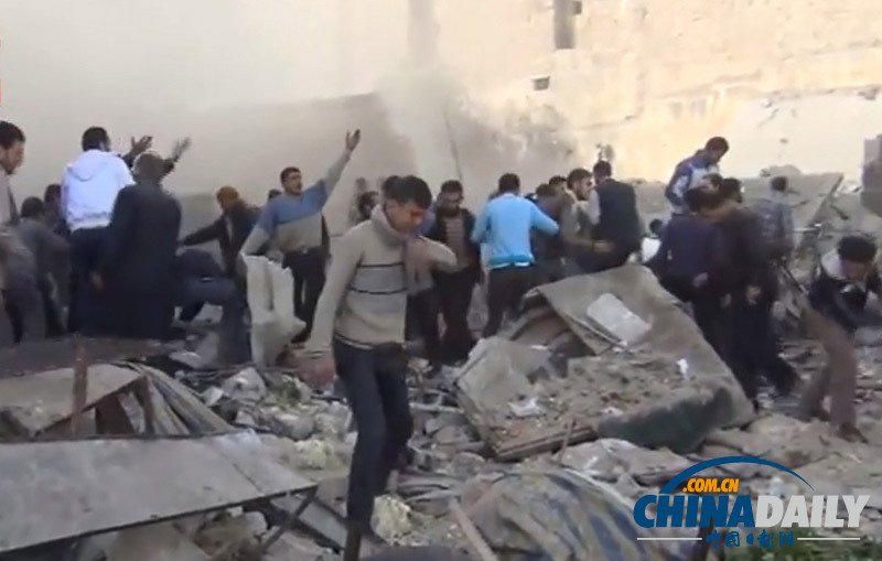 敘利亞反對派占領關鍵油田 政府軍炮轟阿勒頗（組圖）