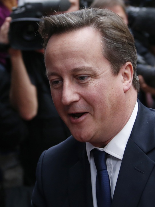 卡梅倫12月訪華 英國學生托卡梅倫給中國人民帶口信