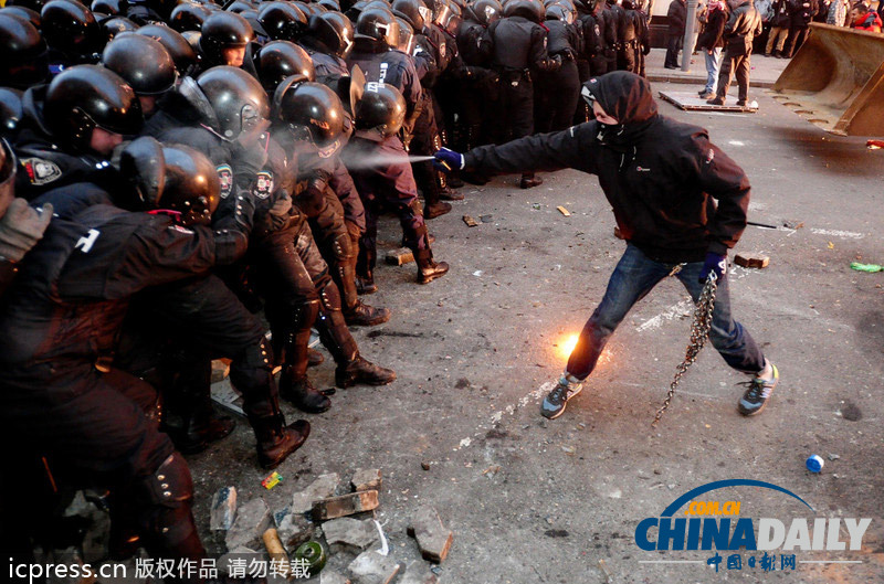 烏克蘭親歐盟示威活動升級 抗議者占領政府大樓