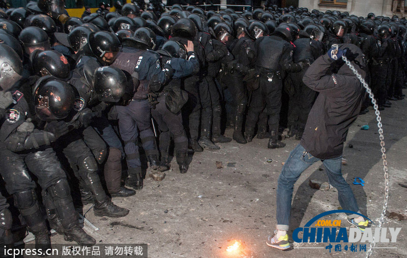 烏克蘭親歐盟示威活動(dòng)升級(jí) 抗議者占領(lǐng)政府大樓