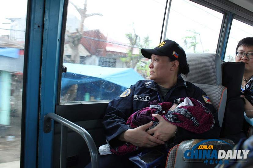 菲律賓災區(qū)重建路漫漫 和平方舟救援隊繼續(xù)提供救助