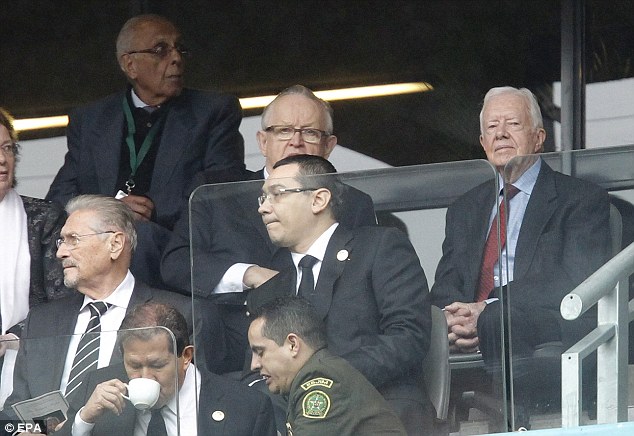 曼德拉追悼會切爾西前排享優待 卡特后排受冷遇