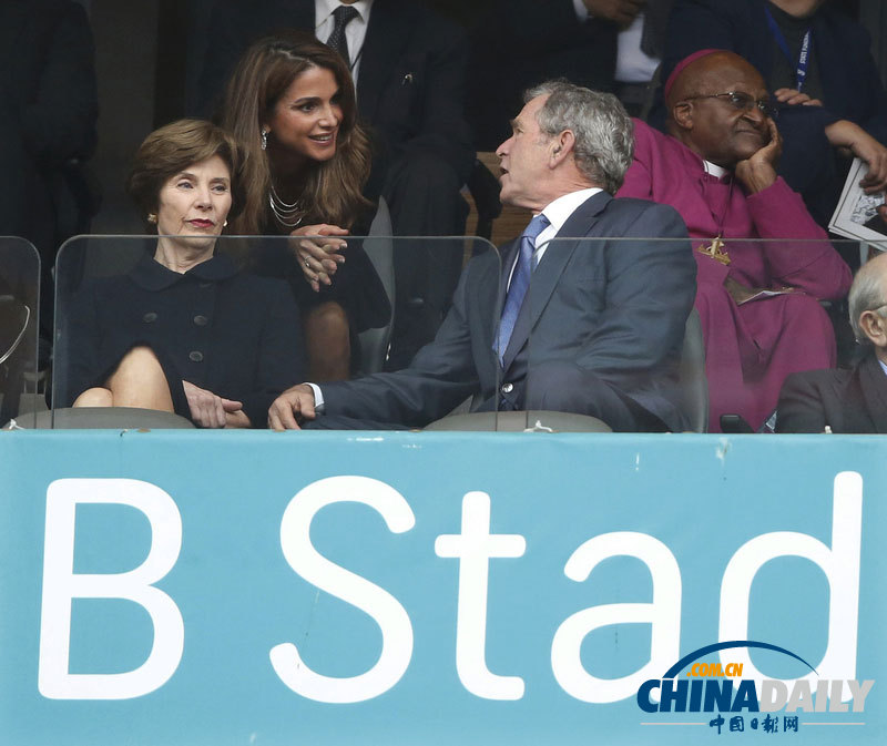 追悼會成領(lǐng)袖聊天室 各首腦和諧互動償曼德拉夙愿