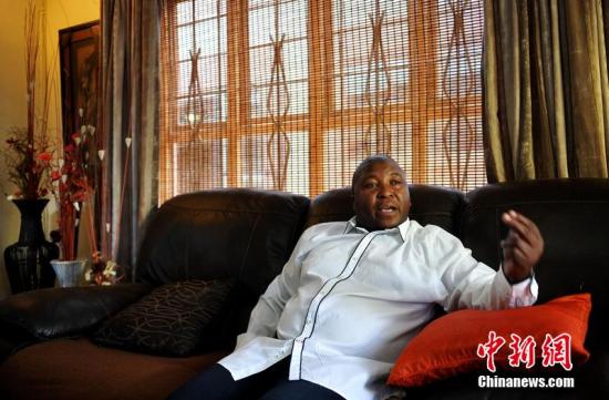 曼德拉追悼儀式現“假翻譯” 公司負責人失蹤