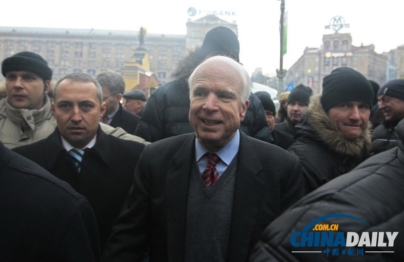 美參議員麥凱恩“助陣”烏克蘭抗議者