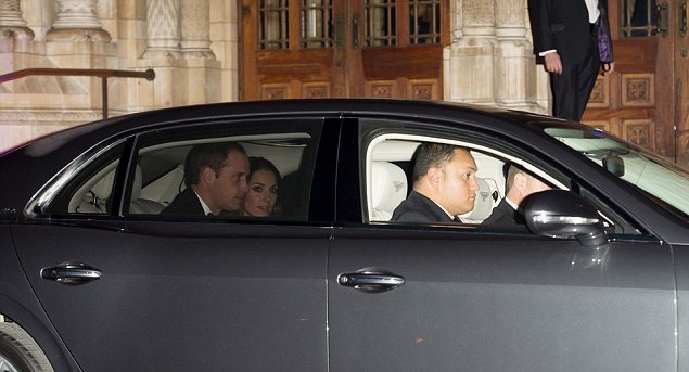 價(jià)值25萬(wàn)英鎊豪華賓利！威廉夫婦最新座駕曝光