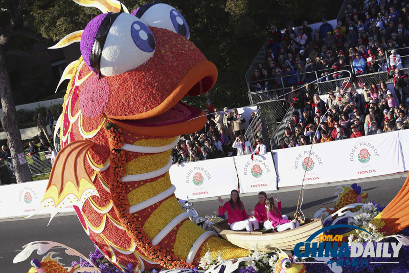 美國加州舉行玫瑰花車大巡游 “夢(mèng)想成真”創(chuàng)意無窮