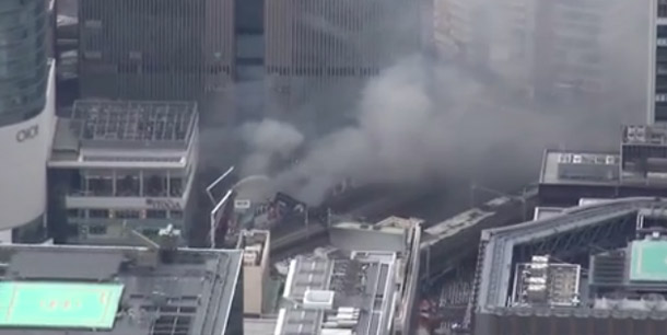 東京大火被撲滅新干線恢復(fù)行駛 滯留乘客超1萬