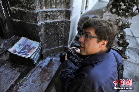 圖：中國駐舊金山總領館正門遭縱火 領館工作照常