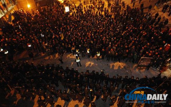 烏克蘭反對(duì)派合力沖擊大選 或爭(zhēng)取提前至2014年