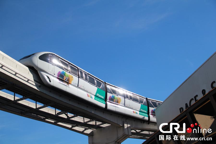 美國CES展 海信廣告現身拉斯維加斯擺渡小火車