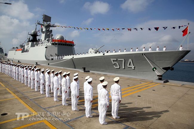 【盤點】中國海軍一年入列的17艘軍艦
