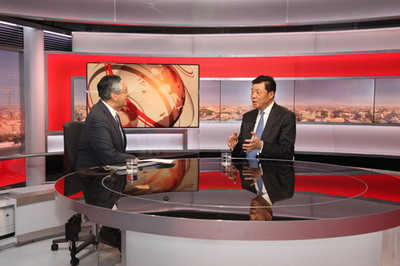 駐英國(guó)大使劉曉明接受英國(guó)BBC國(guó)際新聞電視頻道專訪揭批安倍參拜靖國(guó)神社