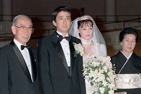 安倍夫人談與安倍婚姻 媒體預測2014年會否離婚