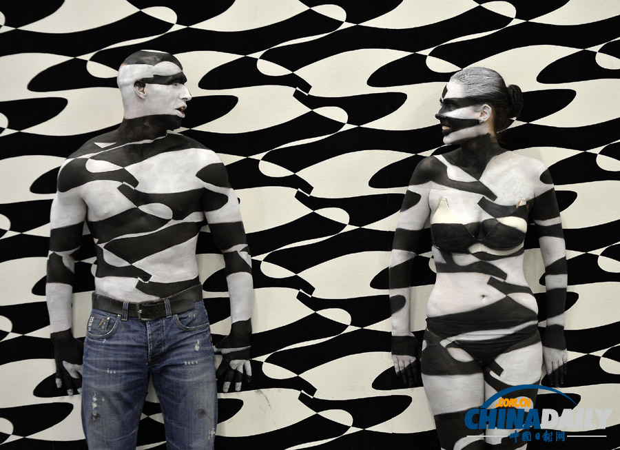 一周看天下:洪水中的天鵝