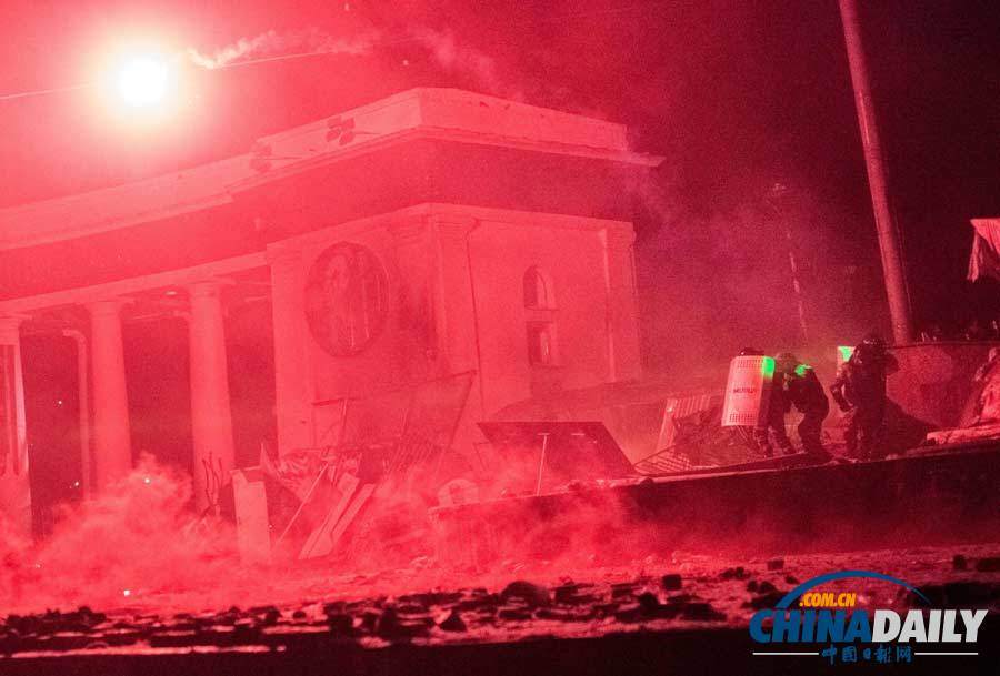 烏克蘭首都騷亂造成200人受傷 二戰后最嚴重