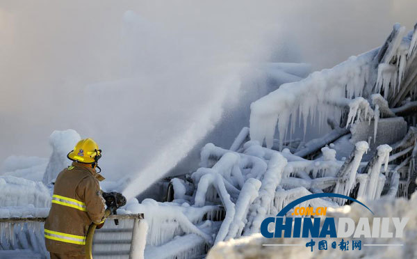 圖：加拿大養老院發生火災致3人死亡30人失蹤