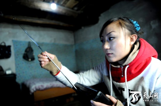 劉佳：80后女大學(xué)生回鄉(xiāng)種地 讓戈壁灘變新型農(nóng)場