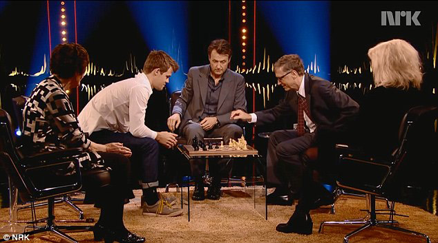 23歲國際象棋棋王9步將死比爾·蓋茨