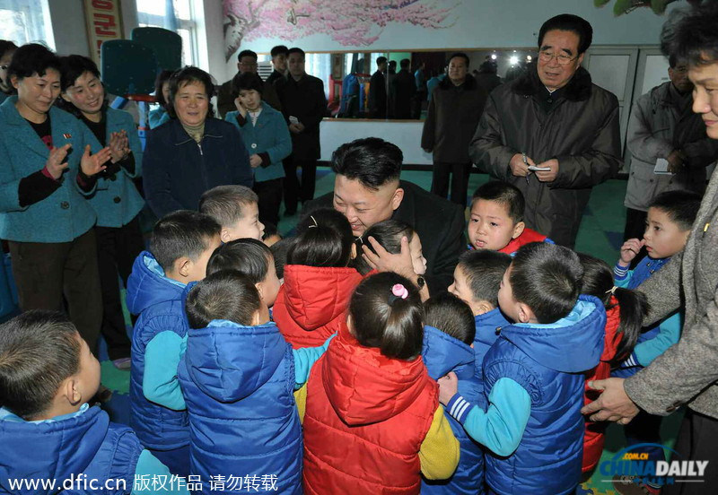 金正恩視察育兒院和愛育院 稱孩子是“國(guó)家的王”