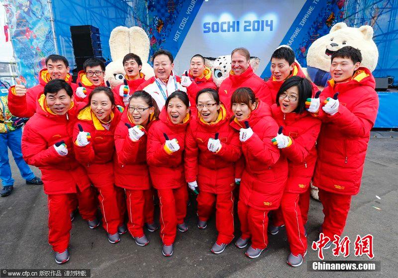 索契冬奧會中國代表團舉行升旗儀式